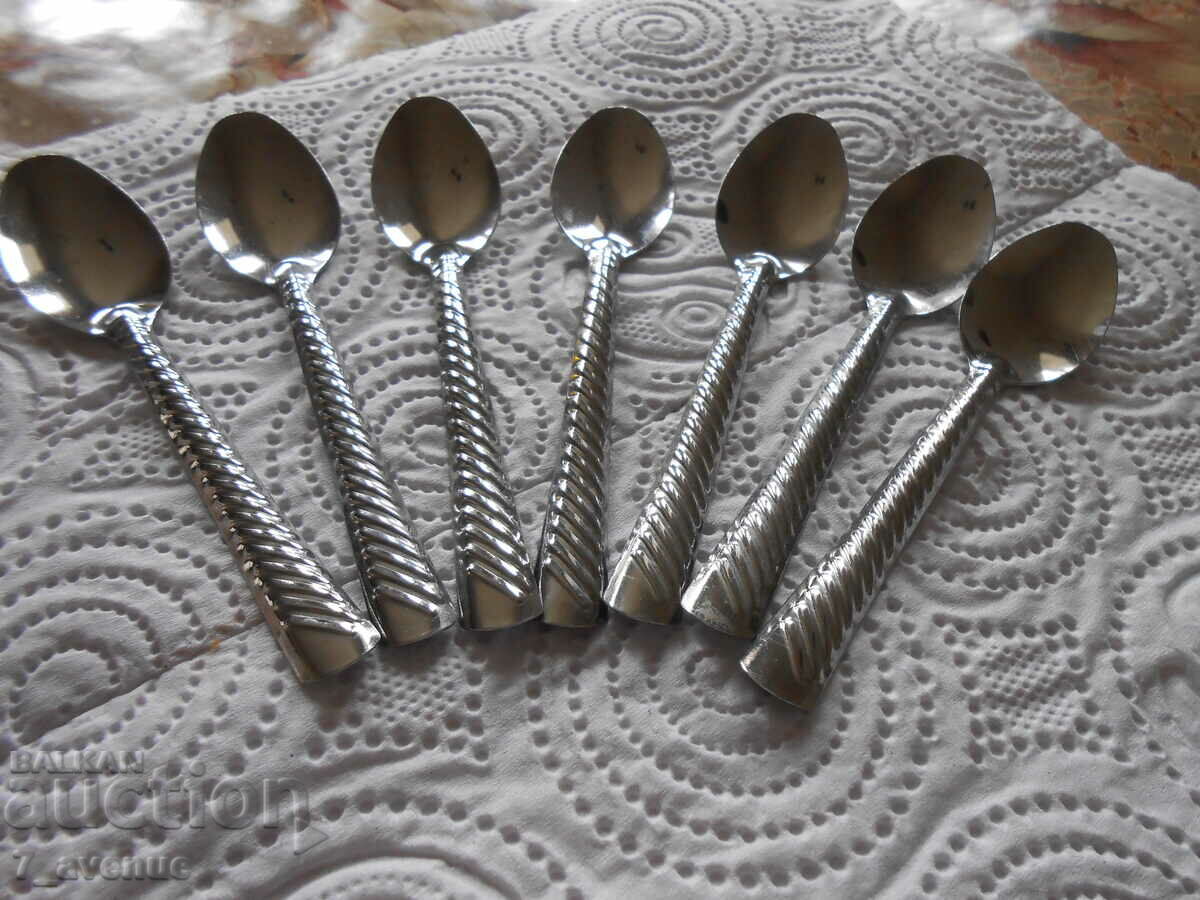 Cutlery spoons spoons with price 10.00 BGN | € 5.11