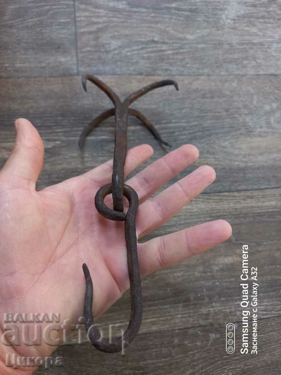 Delivery of OLD CHANGEL HOOKED HAND FORGED FOUR Delivery of OLD CHANGEL HOOKED HAND FORGED FOUR