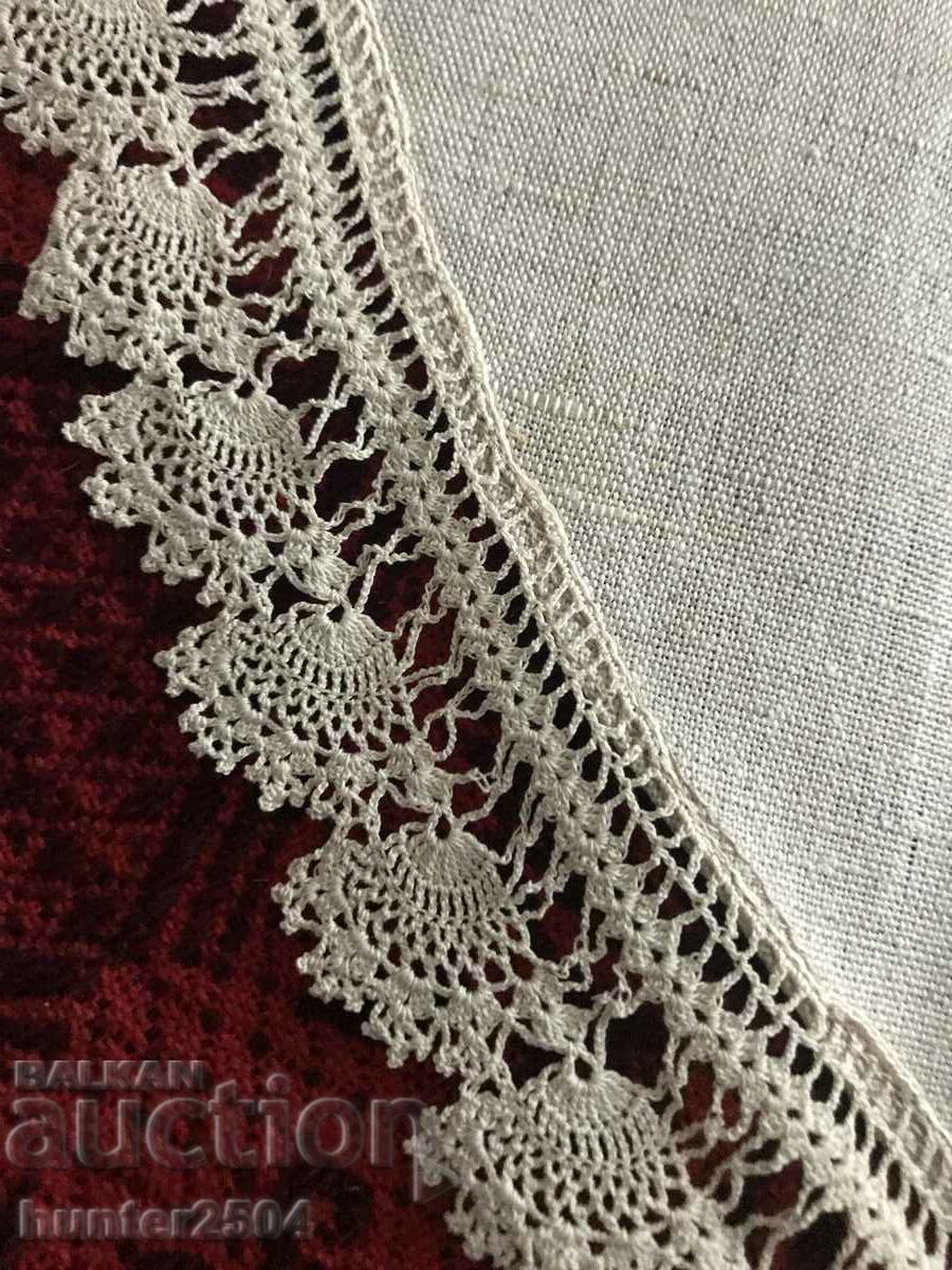 Auction  Linen tablecloth and crochet 115/90 cm