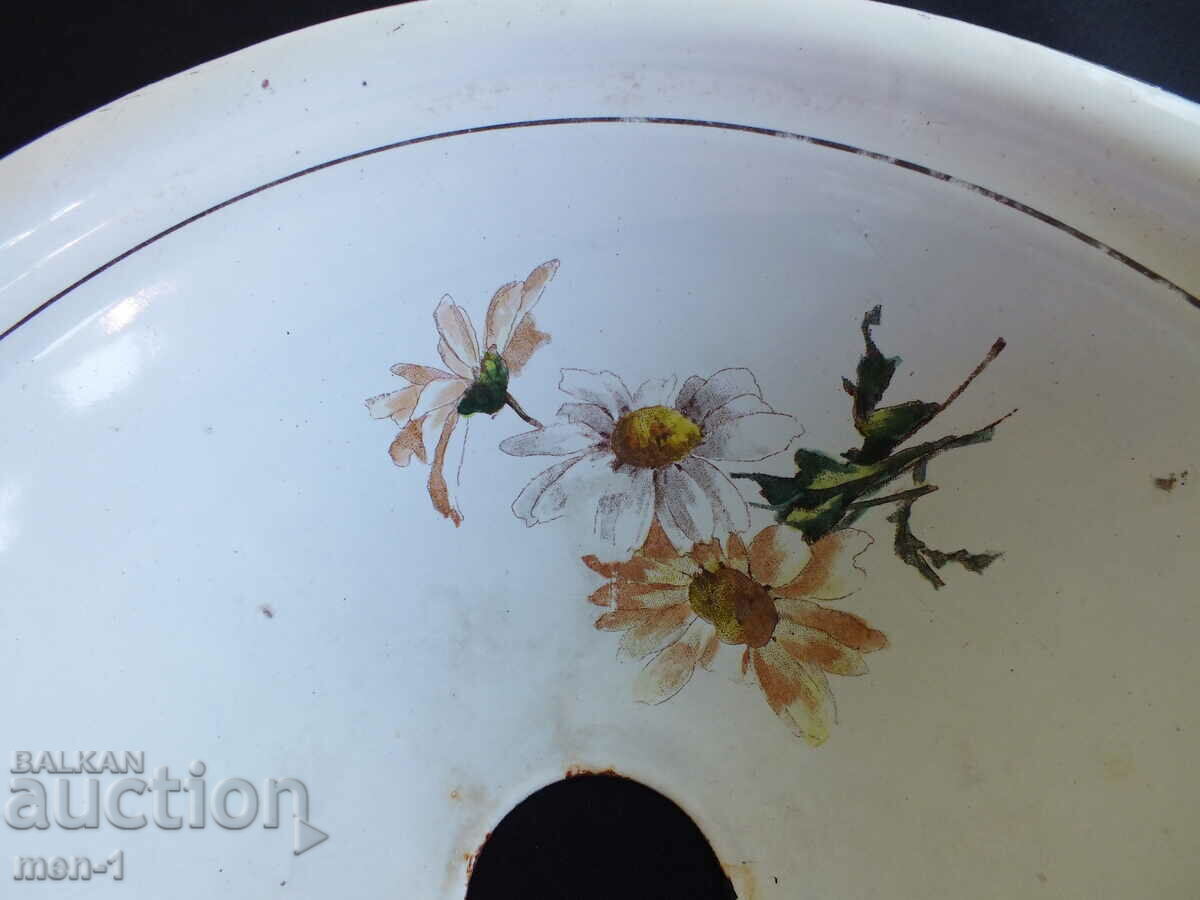 Enamelled lamp appliqué with price 80.00 BGN | € 40.90 Enamelled lamp appliqué with price 80.00 BGN | € 40.90