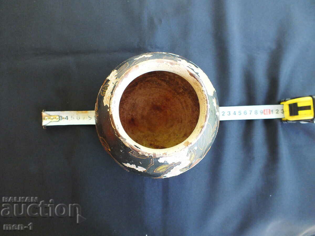 Auction Hand Painted and Crafted Ceramic Vase Auction Hand Painted and Crafted Ceramic Vase