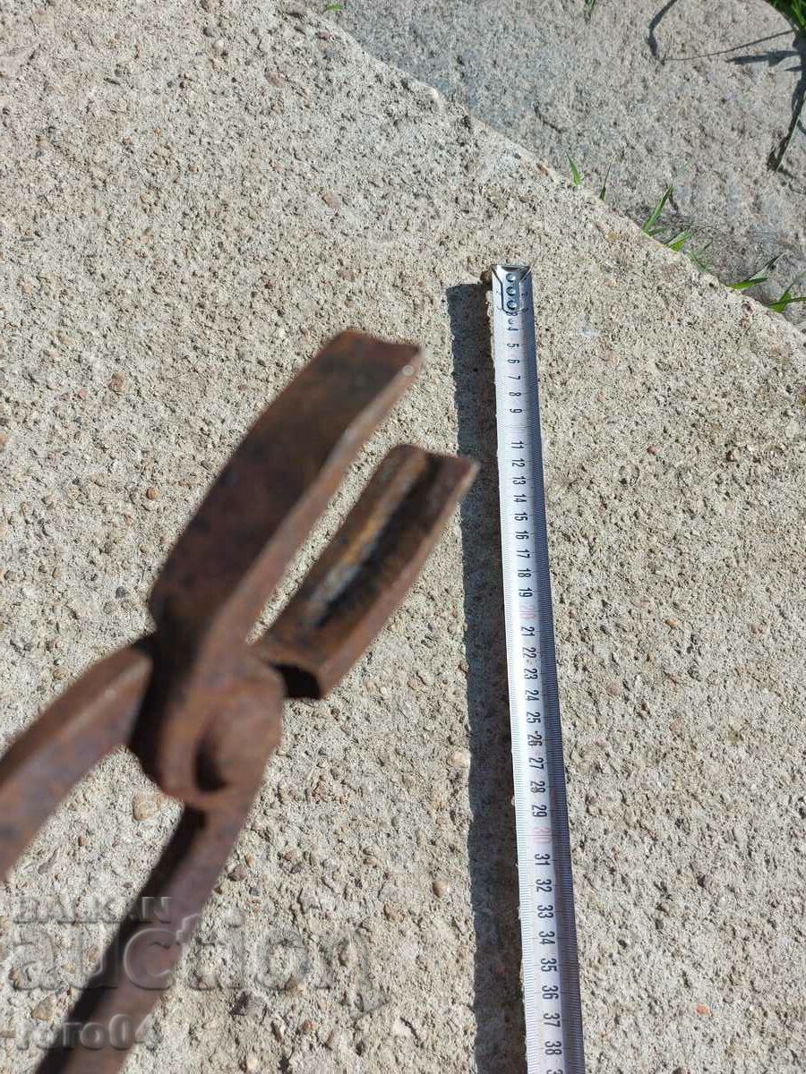 Auction FORGES FORGED PLIERS Auction FORGES FORGED PLIERS