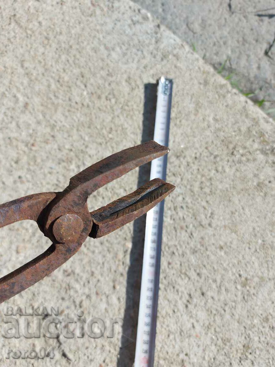 Delivery of FORGES FORGED PLIERS Delivery of FORGES FORGED PLIERS