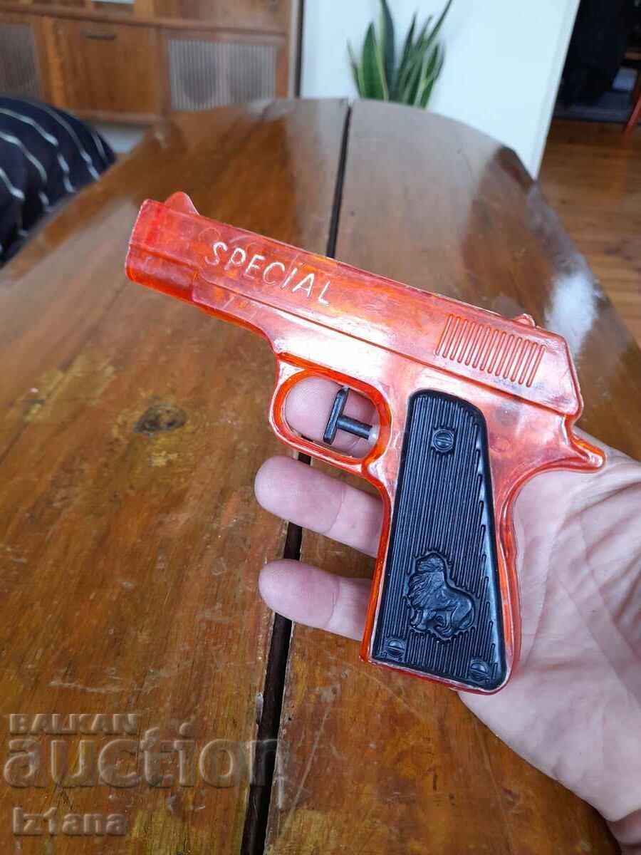 Delivery of Old water gun, toy Delivery of Old water gun, toy