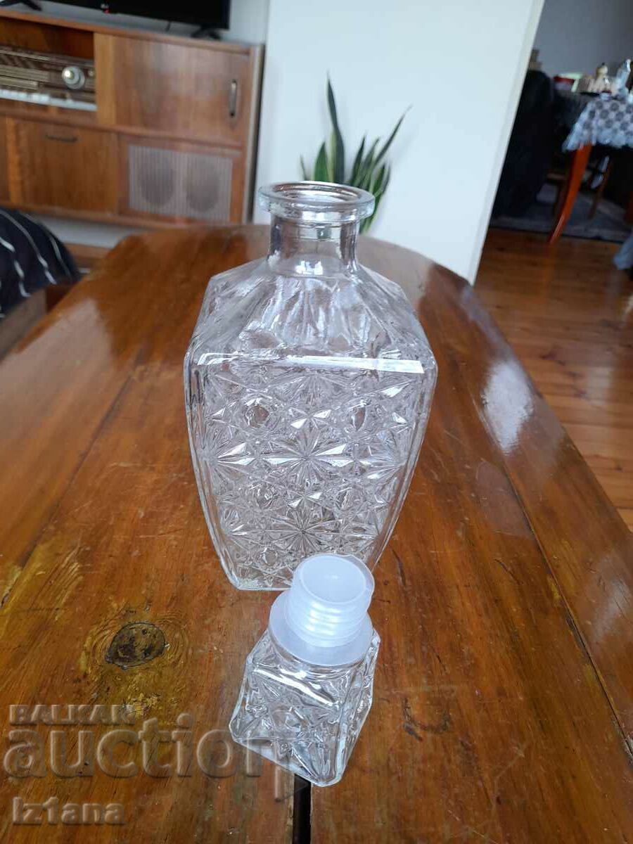 Delivery of Old carafe Delivery of Old carafe