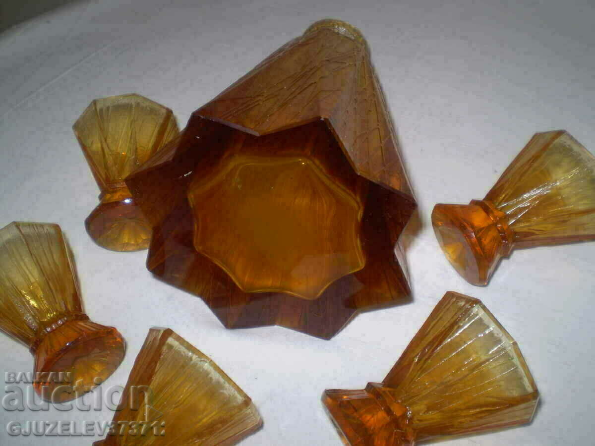 Auction Star Art Deco 1930 CARAMEL COLOR SERVICE bottle 6 cups Auction Star Art Deco 1930 CARAMEL COLOR SERVICE bottle 6 cups