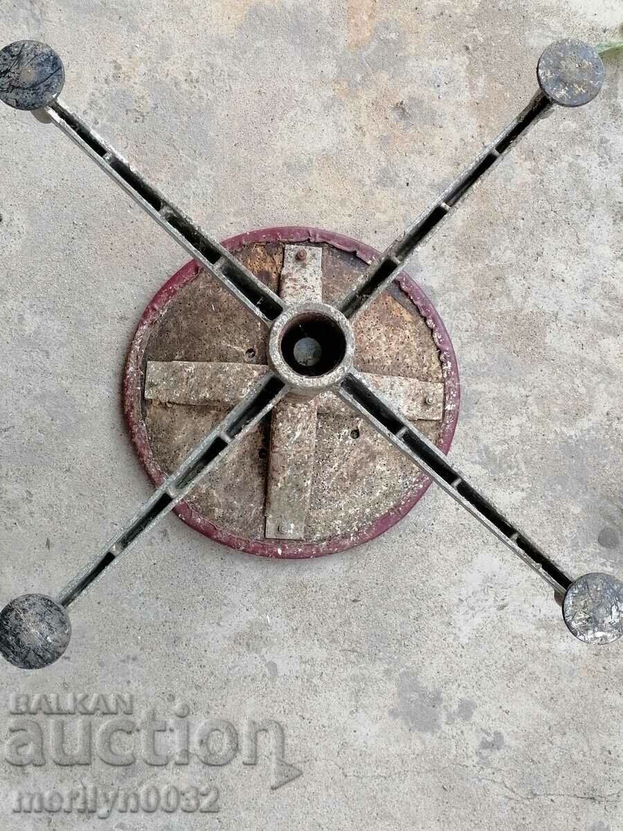 Old swivel chair, wooden 70's - 6 Old swivel chair, wooden 70's - 6