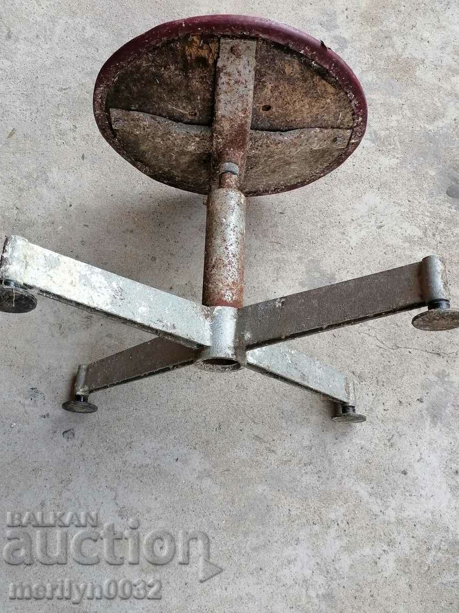 Old swivel chair, wooden 70's - 7 Old swivel chair, wooden 70's - 7