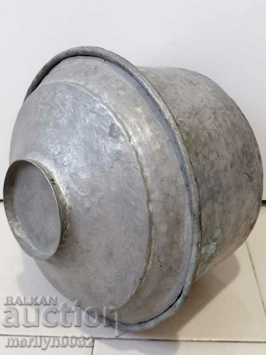 Old tinned copper copper pot with lid with price 79.00 BGN | € 40.39 Old tinned copper copper pot with lid with price 79.00 BGN | € 40.39