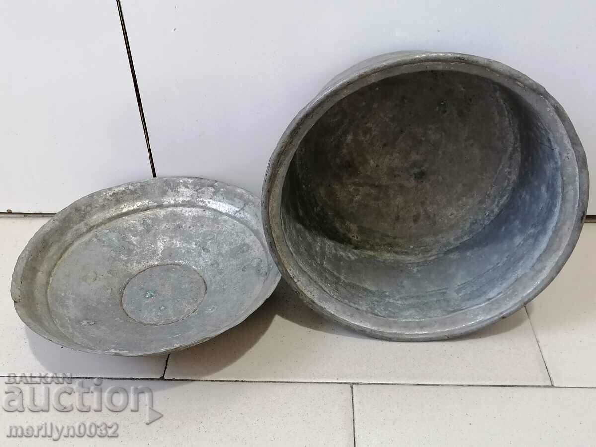 Delivery of Old tinned copper copper pot with lid Delivery of Old tinned copper copper pot with lid