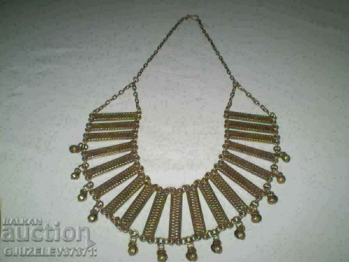 Auction vintage style necklace Auction vintage style necklace