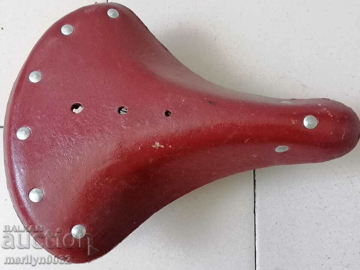 Old leather bike seat, bike - 7
