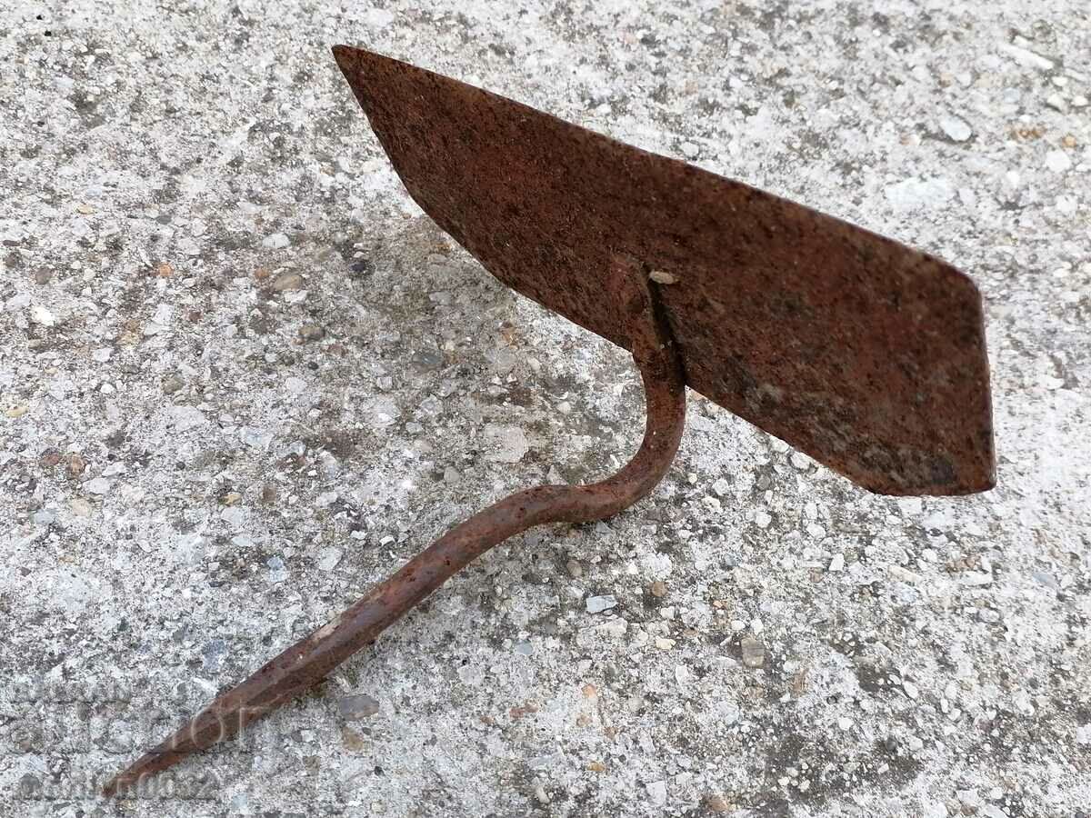 Wrought iron paddle for stirring lime wrought iron with price 34.00 BGN | € 17.38 Wrought iron paddle for stirring lime wrought iron with price 34.00 BGN | € 17.38