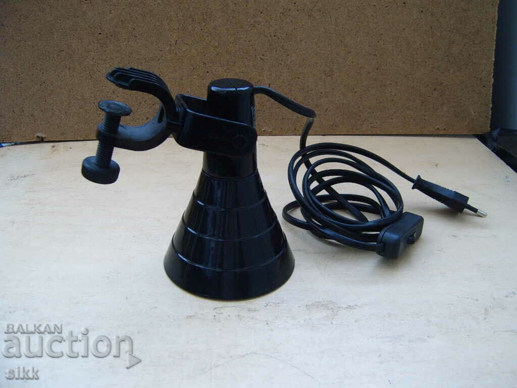 lamp with clip