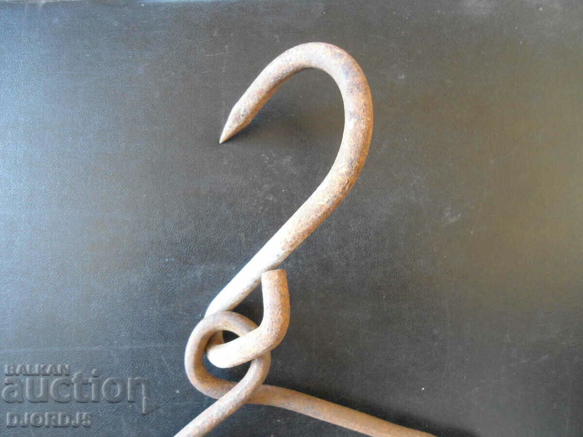 Auction Old hook, cock Auction Old hook, cock