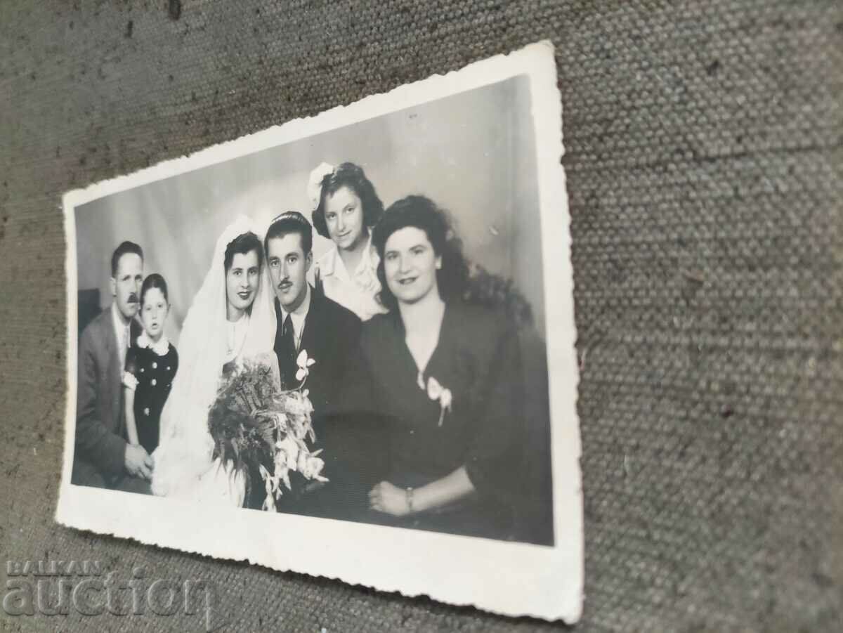Wedding photo of the People's Republic of Bulgaria Matevi family