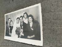 Fotografie de nuntă a familiei Matevi din Republica Populară Bulgaria
