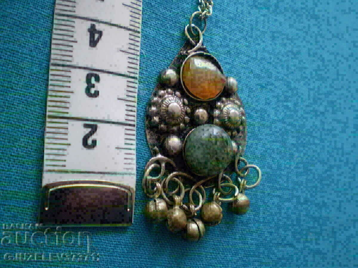 women's medallion made of natural stones and sachan - 5 women's medallion made of natural stones and sachan - 5