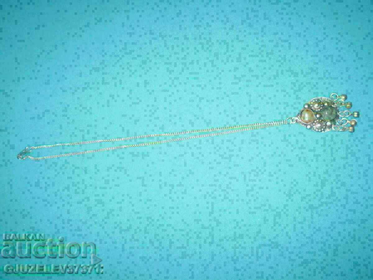 women's medallion made of natural stones and sachan - 6 women's medallion made of natural stones and sachan - 6