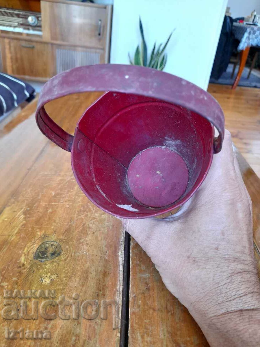 Delivery of Old baby bucket, a bucket Delivery of Old baby bucket, a bucket