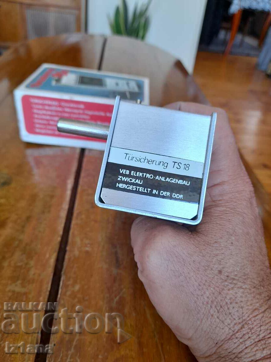Old electric door lock Tursicherung TS 18 - 7 Old electric door lock Tursicherung TS 18 - 7