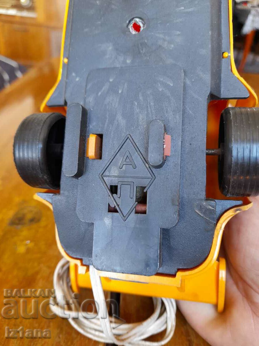 Mașină veche, cărucior - 7