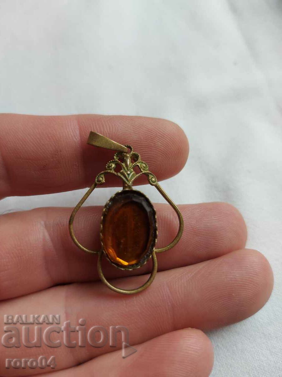 Licitație PENDANT - COLAR - VECHI Licitație PENDANT - COLAR - VECHI