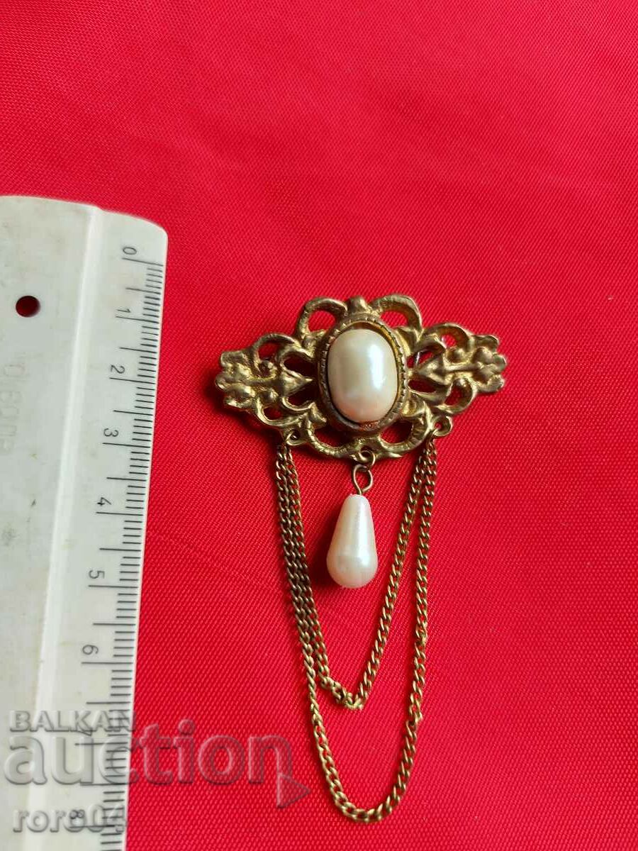 BROOCH - OLD - 6 BROOCH - OLD - 6