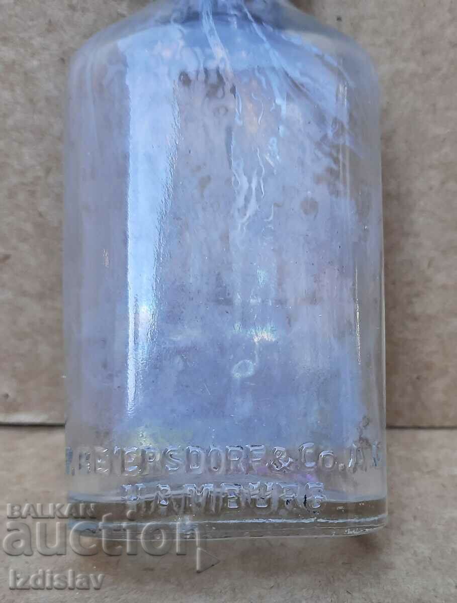 Παράδοση Αντίκα μπουκάλι μέρος μιας συλλογής