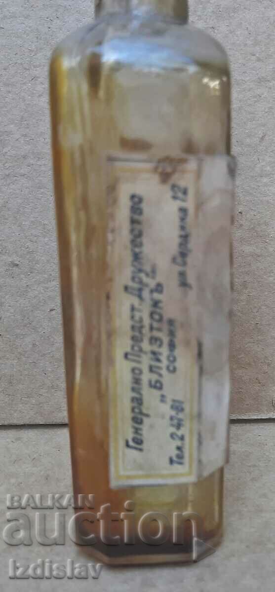 Delivery of Antique bottle part of a collection Delivery of Antique bottle part of a collection