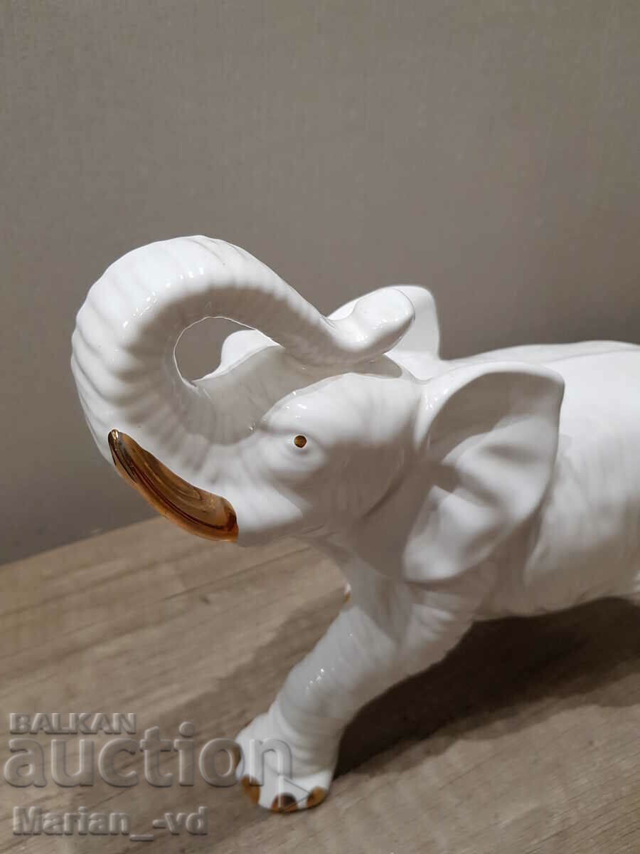 Porcelain elephant with price 40.00 BGN | € 20.45 Porcelain elephant with price 40.00 BGN | € 20.45