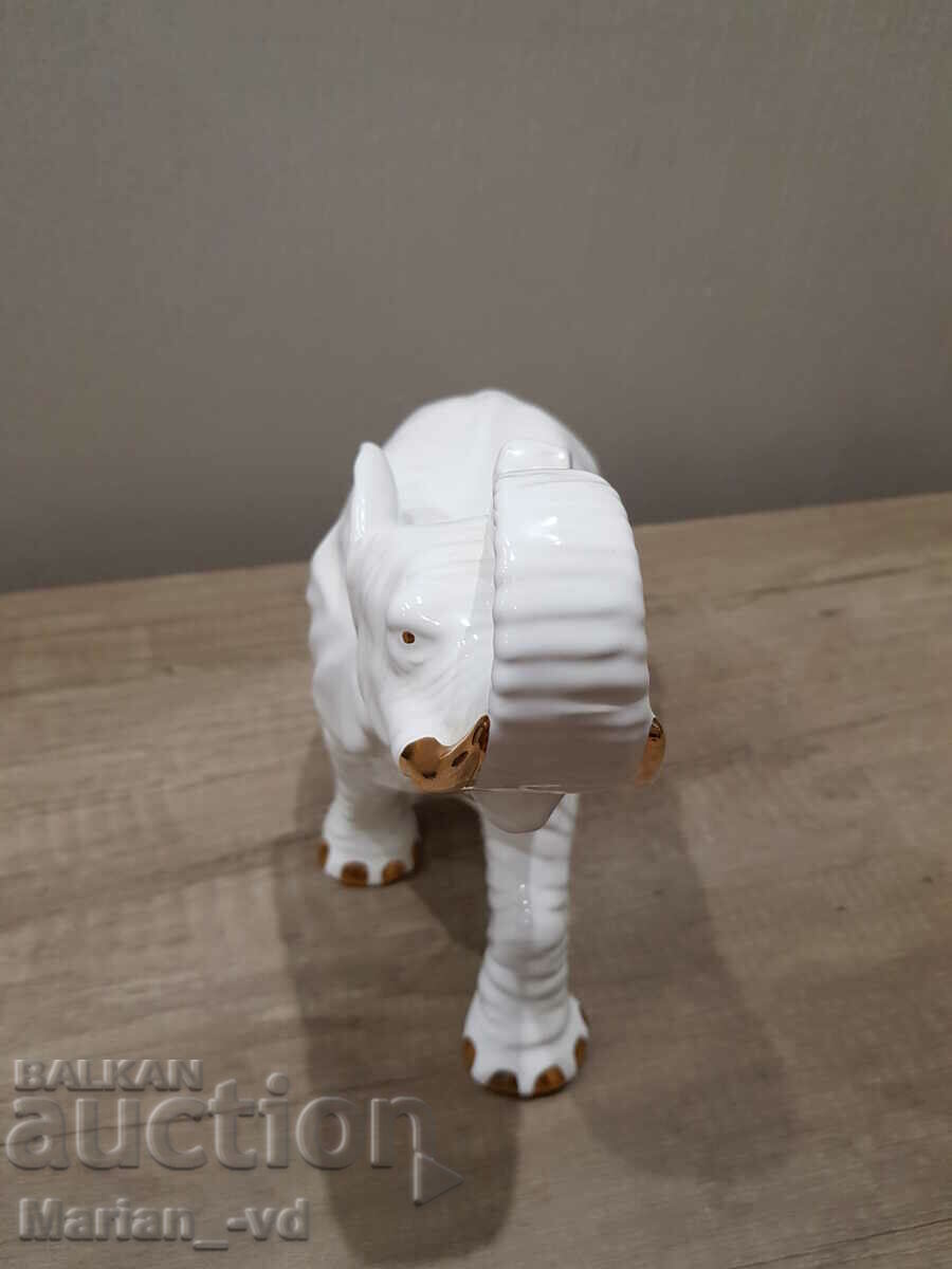 Delivery of Porcelain elephant Delivery of Porcelain elephant