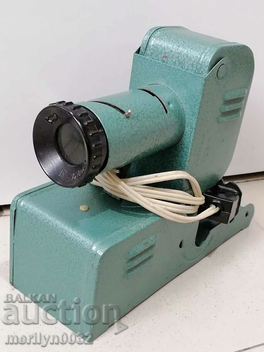 Old projector, "Pioneer" with price 39.00 BGN | € 19.94 Old projector, "Pioneer" with price 39.00 BGN | € 19.94