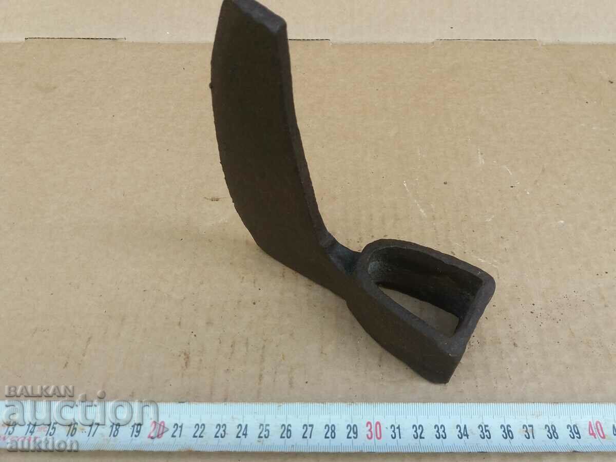 MASSIVE STEELED AX - SOC. - 5 MASSIVE STEELED AX - SOC. - 5