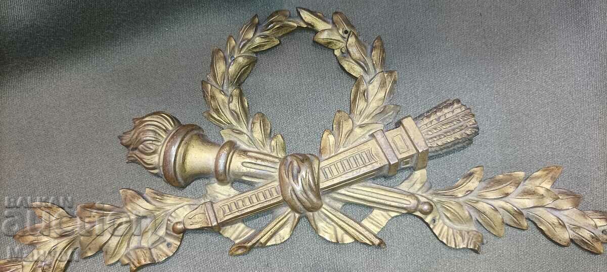 Selling an old military badge! with price 150.00 BGN | € 76.69 Selling an old military badge! with price 150.00 BGN | € 76.69