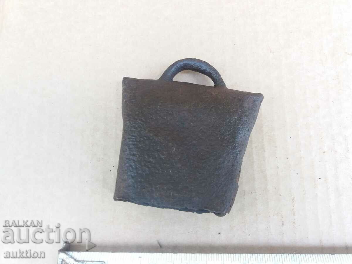 WROUGHT REVIVAL COTTON, CHAN - EXCELLENT with price 6.99 BGN | € 3.57 WROUGHT REVIVAL COTTON, CHAN - EXCELLENT with price 6.99 BGN | € 3.57