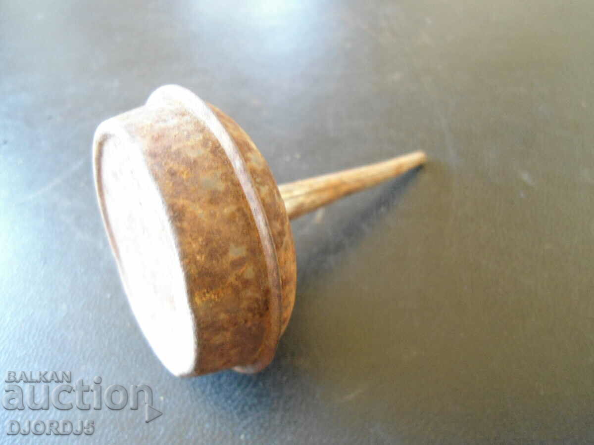 Auction  An old little mackerel