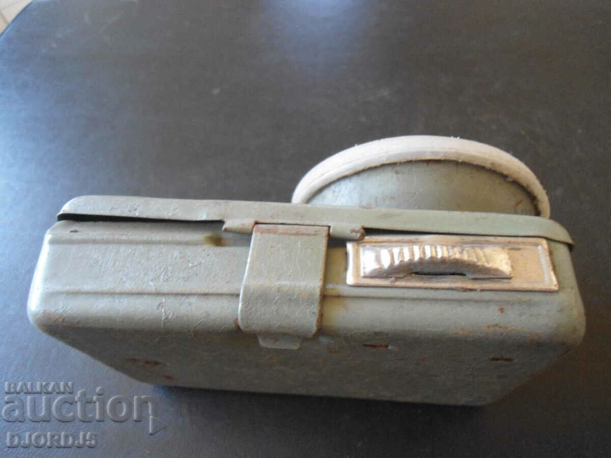 Delivery of Old flashlight "LIGHT" Delivery of Old flashlight "LIGHT"