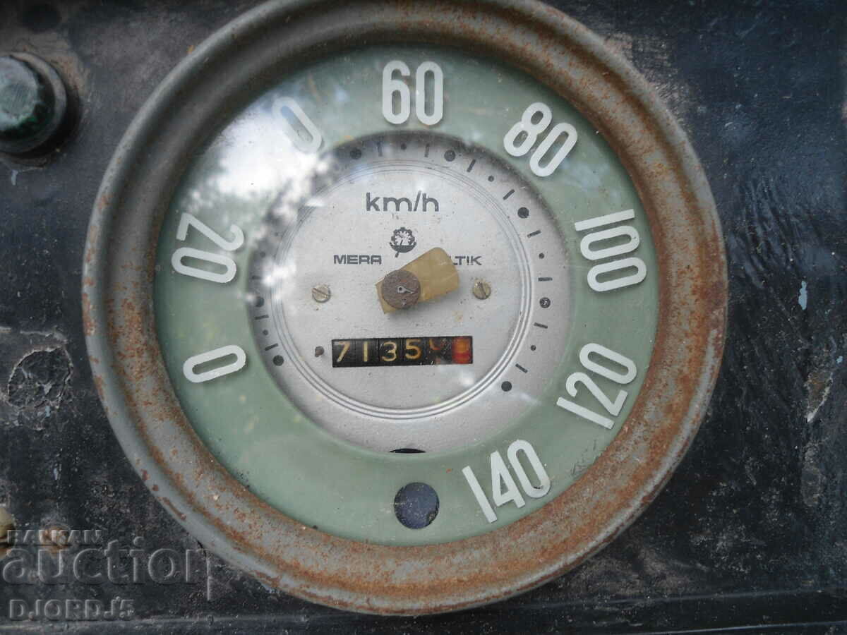 Licitație Vechiul tablou de bord al mașinii