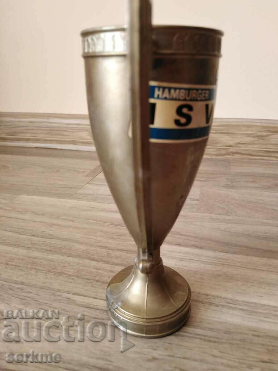 Livrarea Cupa de fotbal din metal Livrarea Cupa de fotbal din metal