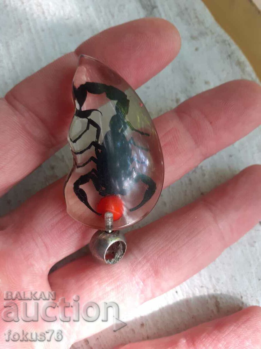 Scorpion locket - 7