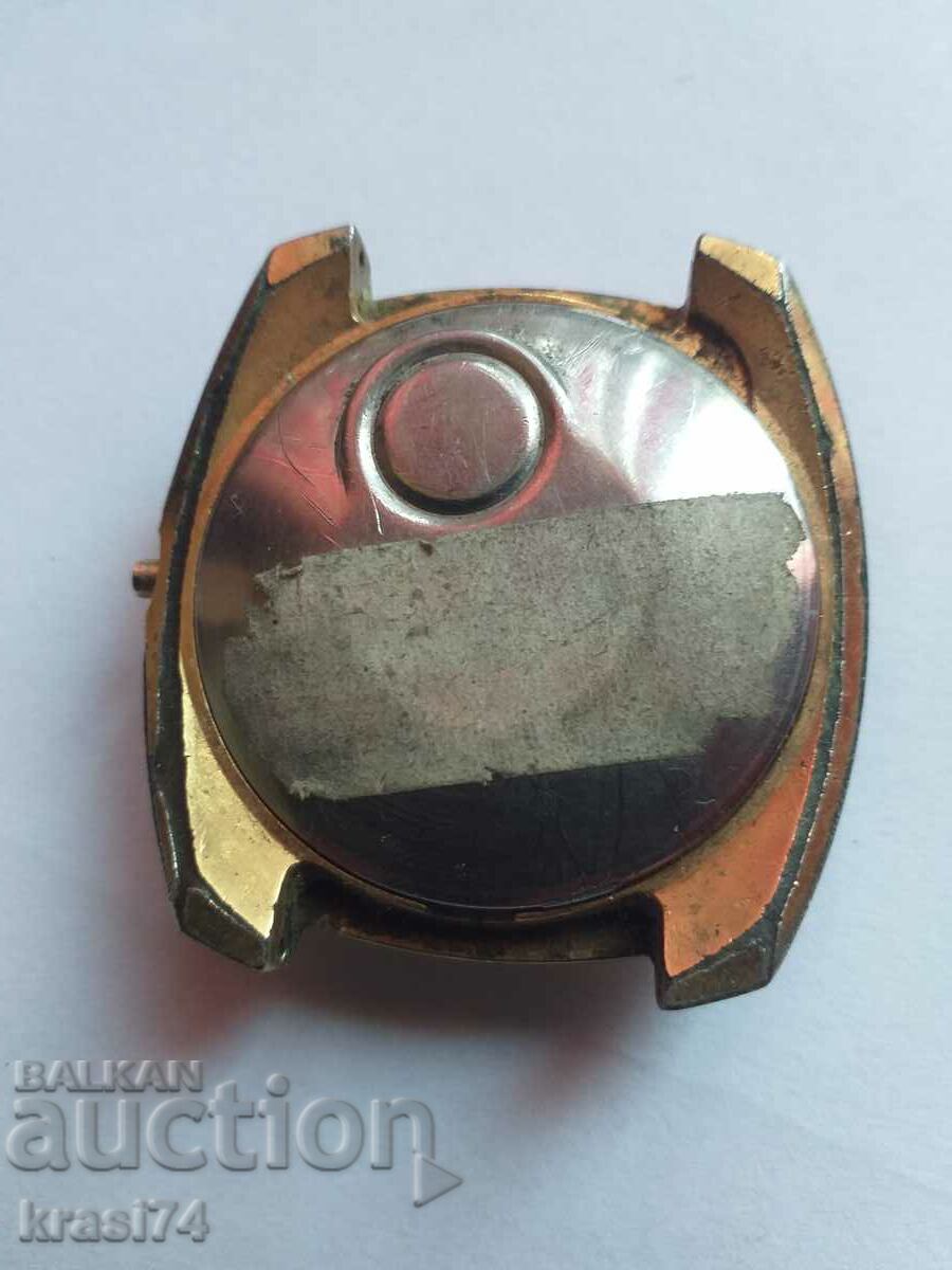 Gold plated watch with price 35.00 BGN | € 17.90 Gold plated watch with price 35.00 BGN | € 17.90