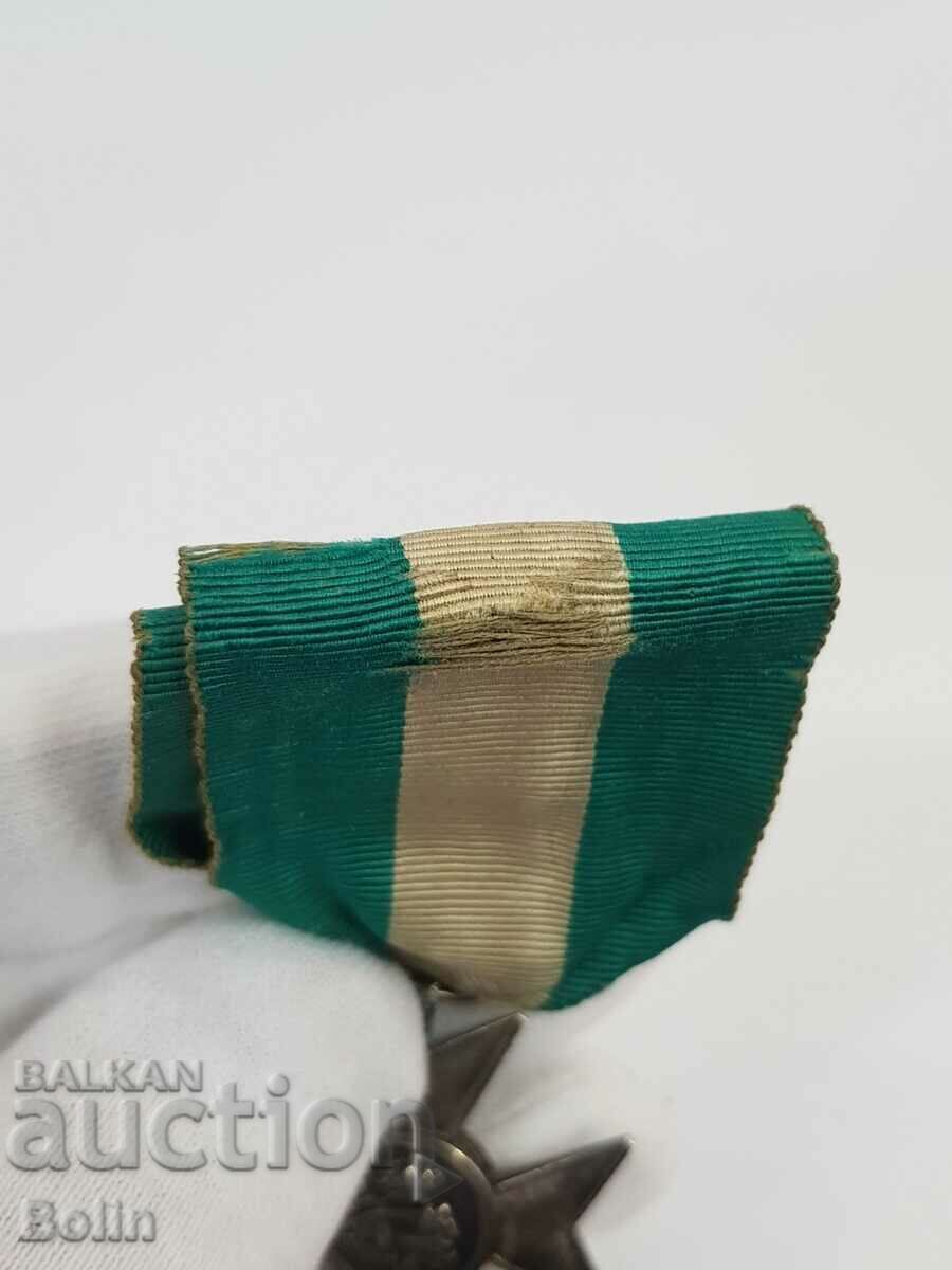 Victor Emanuel Collection Silver Cross Medal - 7 Victor Emanuel Collection Silver Cross Medal - 7