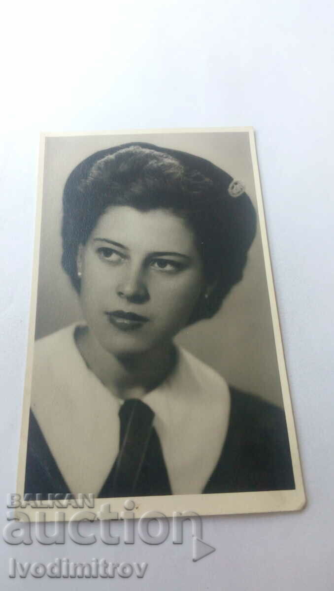 Снимка София Младо момиче 1940