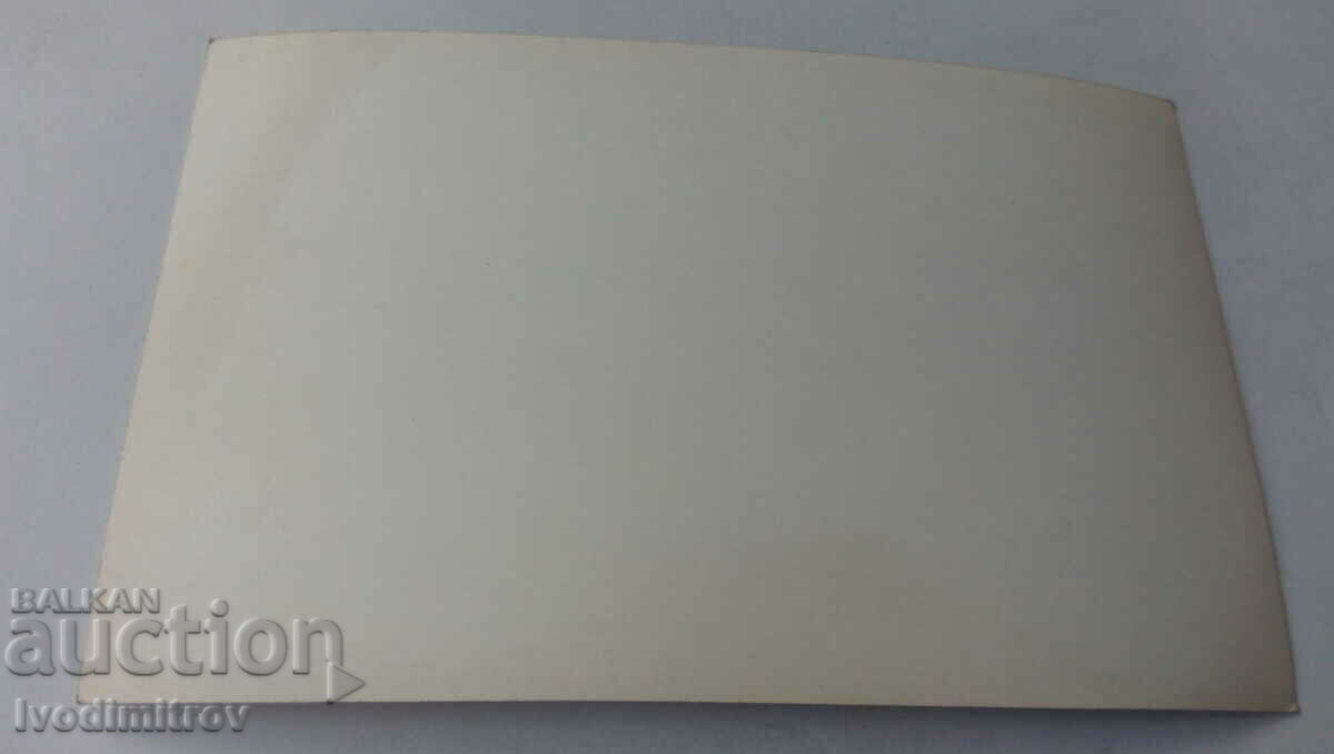 Снимка Две жени на моторна лодка в морето с цена 1.65 лв. | € 0.84 Снимка Две жени на моторна лодка в морето с цена 1.65 лв. | € 0.84