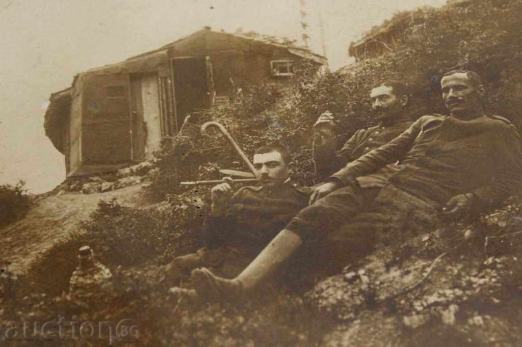 SOLDIERS DAMADJANA WAR BALKAN FIRST HUT COTTAGE PHOTO