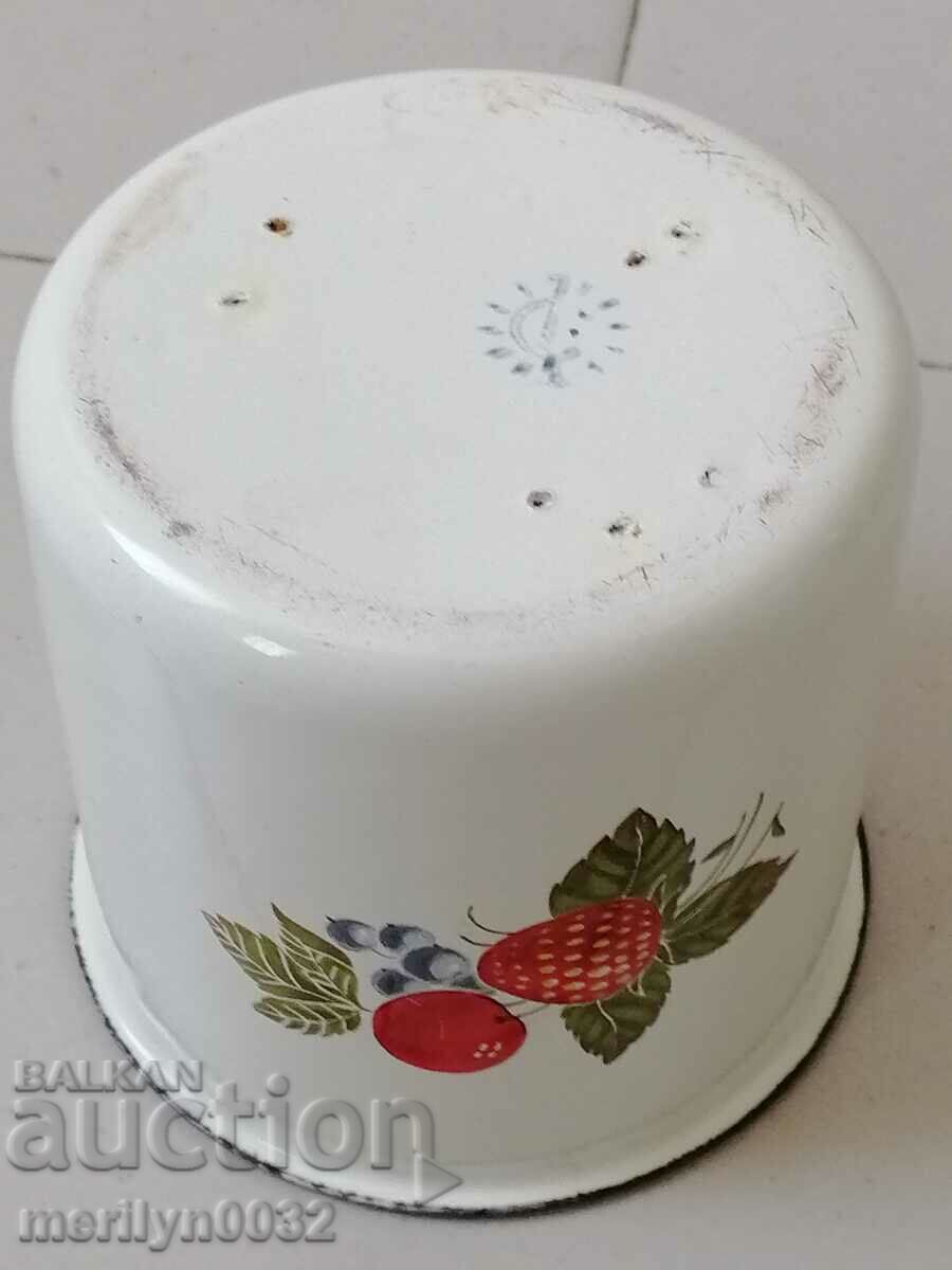 Old enameled social jug enameled food container PRC with price 39.00 BGN | € 19.94 Old enameled social jug enameled food container PRC with price 39.00 BGN | € 19.94