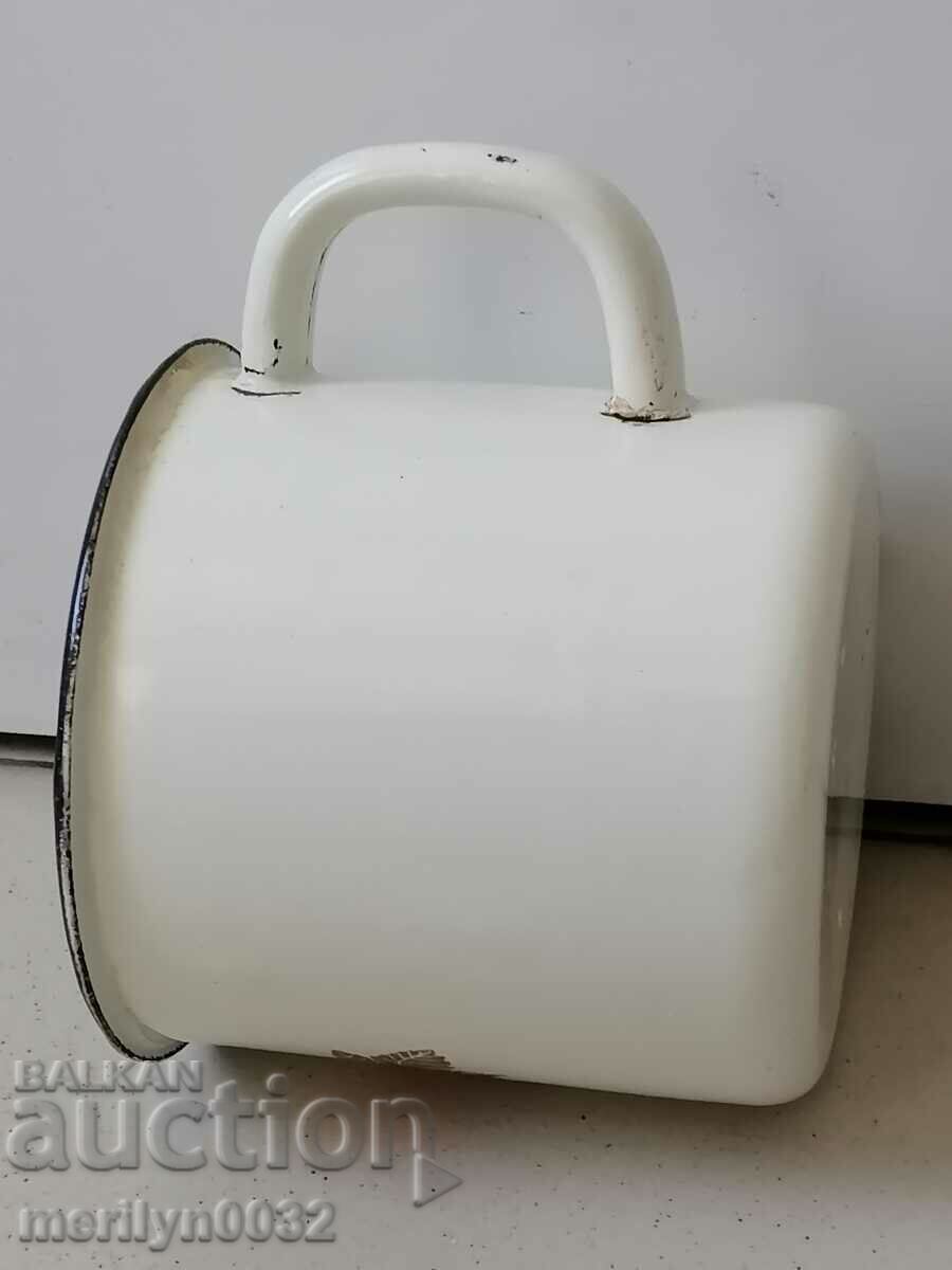 Delivery of Old enameled social jug enameled food container PRC Delivery of Old enameled social jug enameled food container PRC