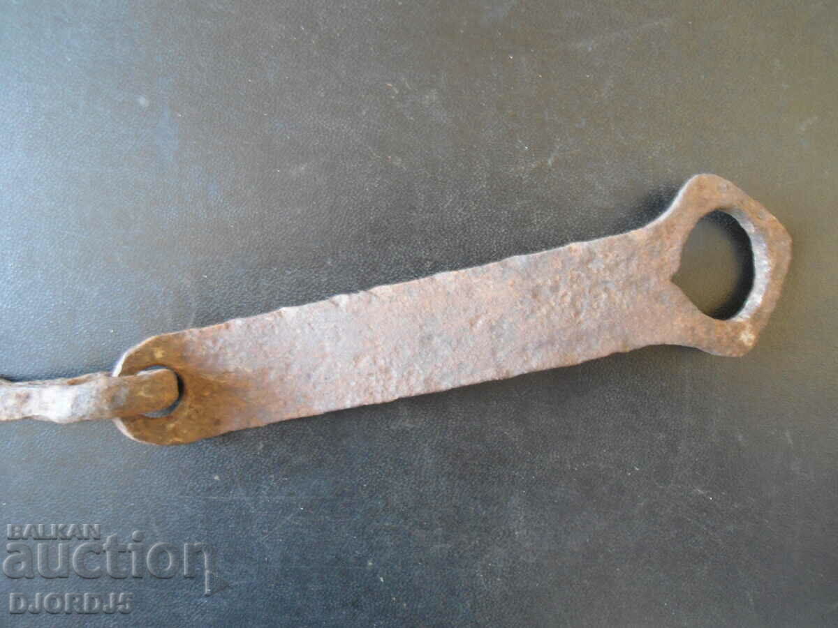 Auction  Old wrought latch