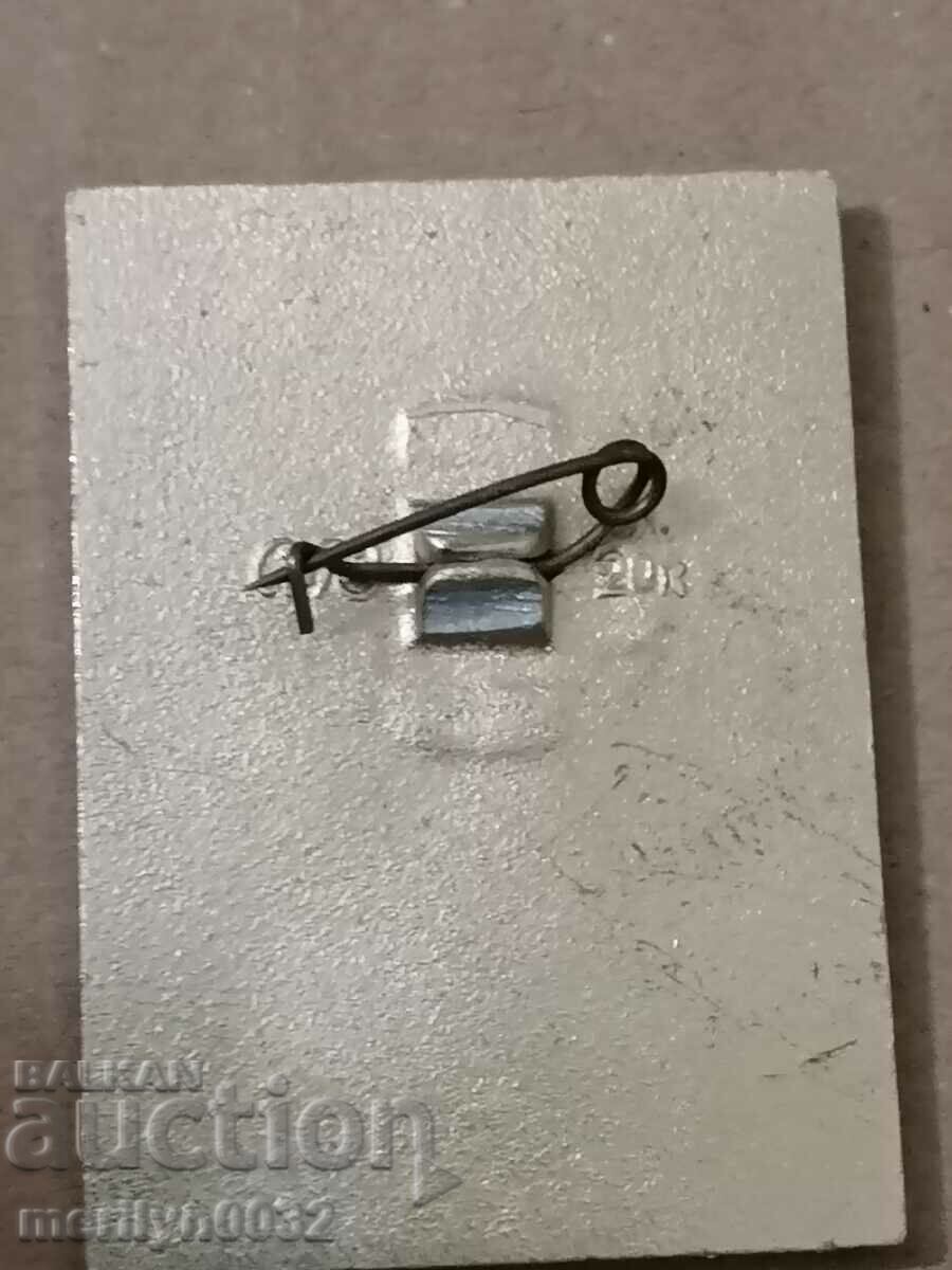 Παράδοση Σήμα της Οκτωβριανής Επανάστασης του 1917 του στήθους της ΕΣΣΔ Παράδοση Σήμα της Οκτωβριανής Επανάστασης του 1917 του στήθους της ΕΣΣΔ